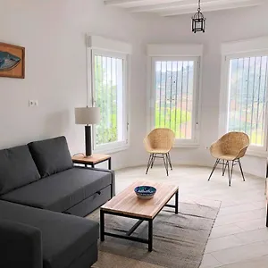 Villa Serena, Cómpeta